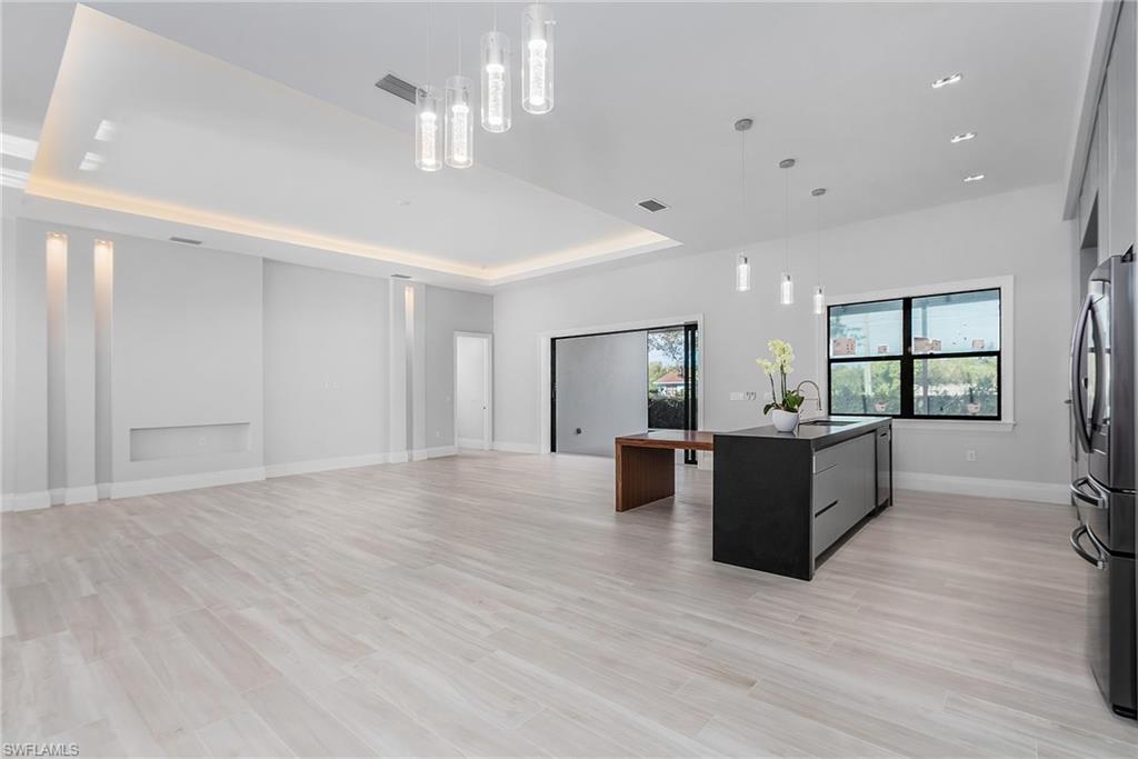 6805 Il Regalo Cir Property Photo 7