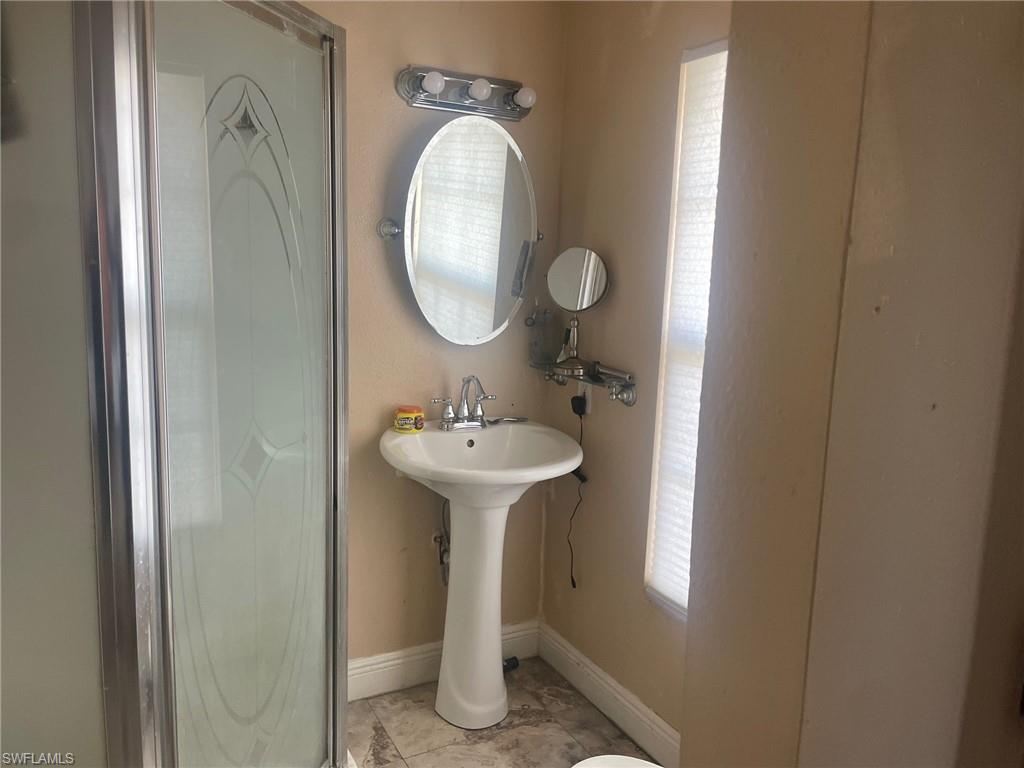 3129 Woodside Ave Property Photo 12