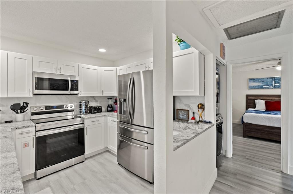 6326 Royal Woods Dr Property Photo 7