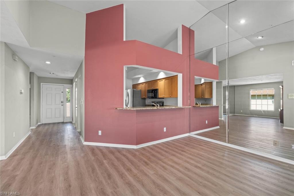 4131 Sawgrass Point Dr # 204 Property Photo 2