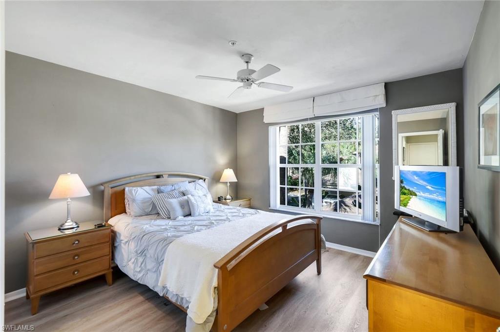 4131 Sawgrass Point Dr # 204 Property Photo 6