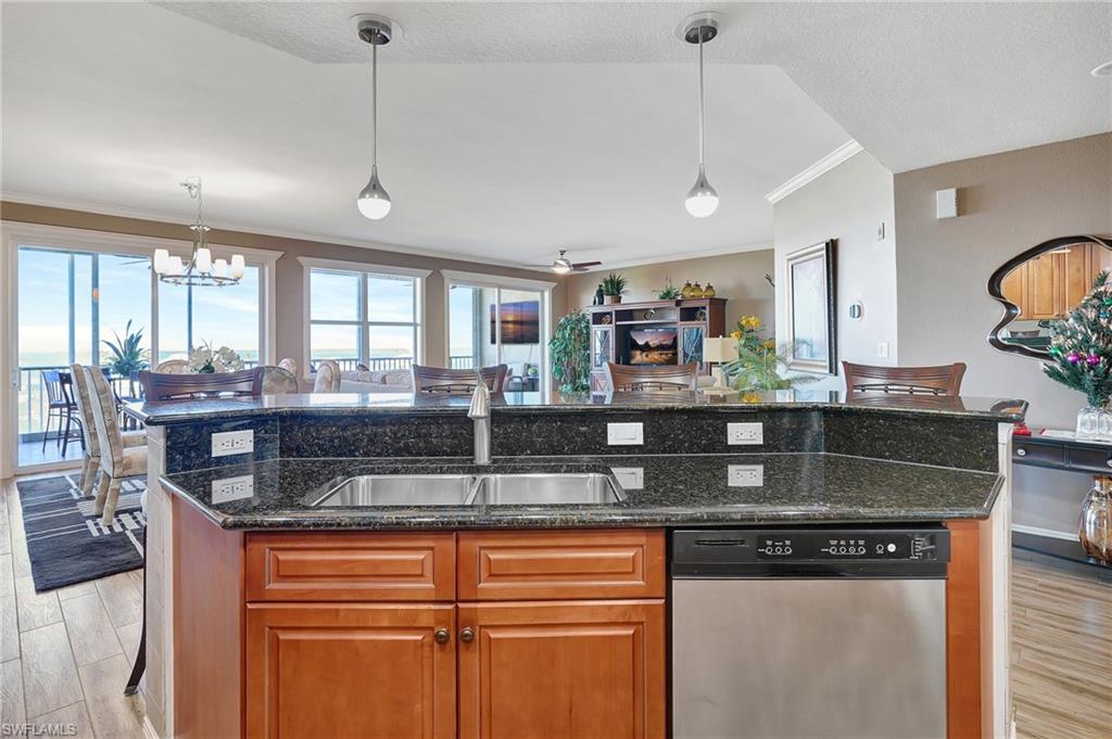 22604 Island Pines Way # 502 Property Photo 12
