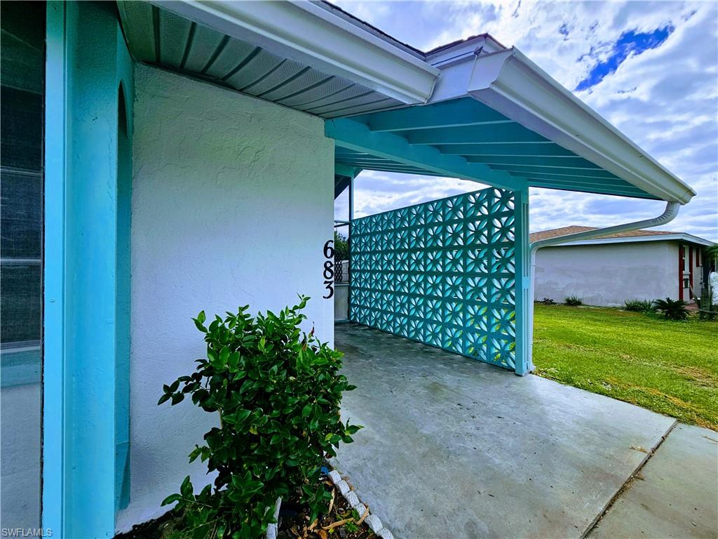 683 W Tarpon Blvd Nw Property Photo 5