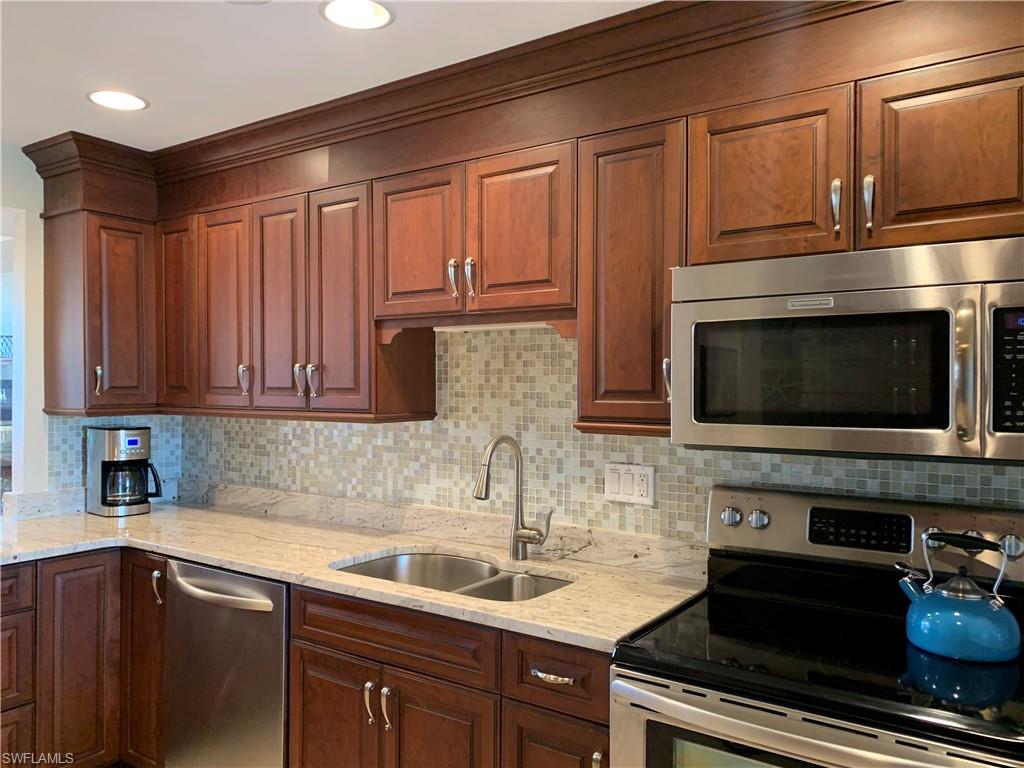 200 Periwinkle Way # 332 Property Photo 5