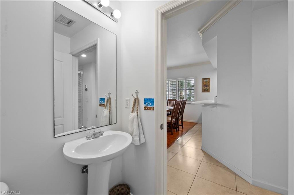 14819 Laguna Dr # 203 Property Photo 33