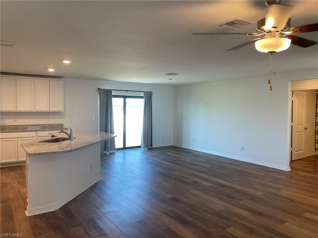 2120 Santa Barbara Blvd N Property Photo 3