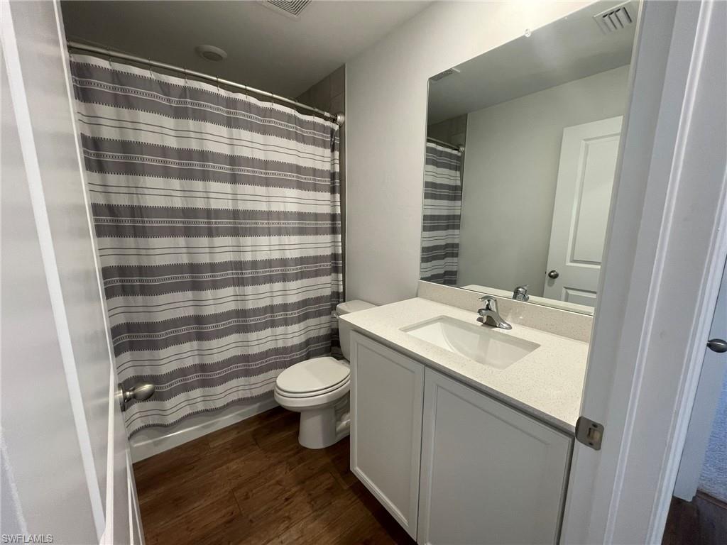 2120 Santa Barbara Blvd N Property Photo 18