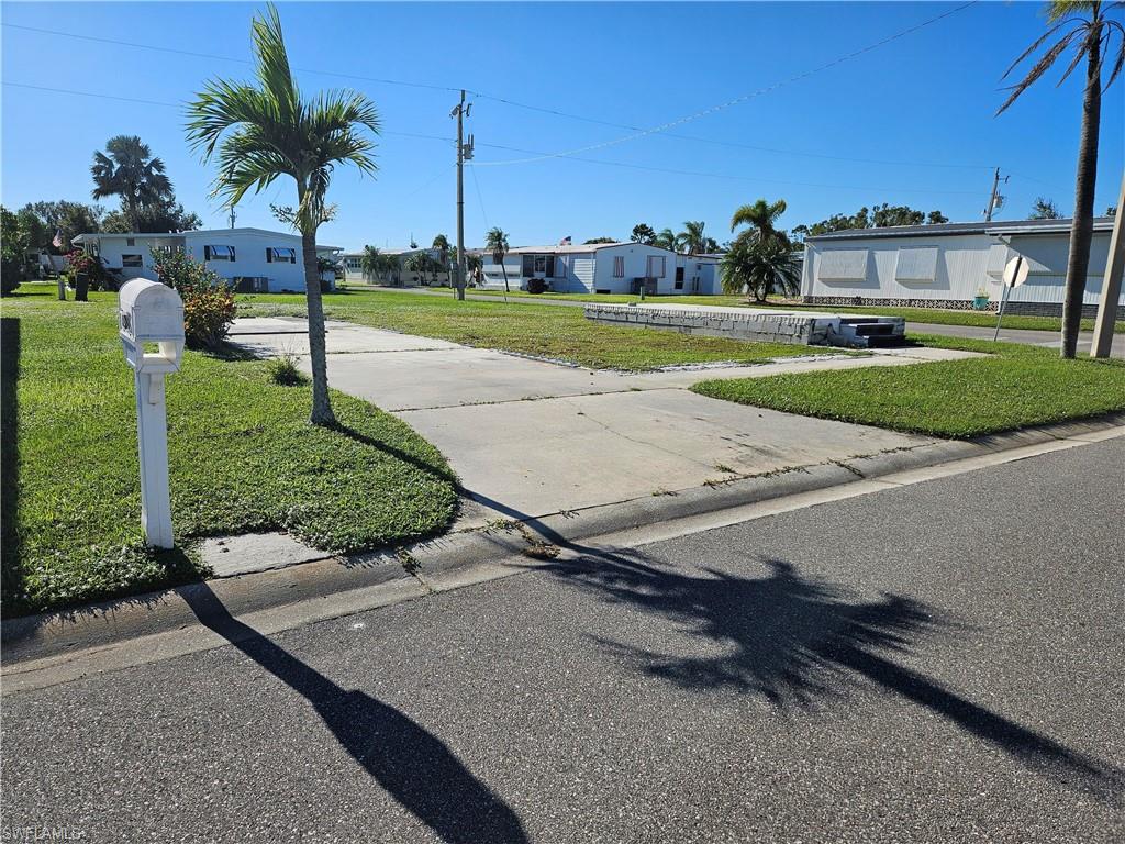 2771 Deerfield Dr Property Photo 1