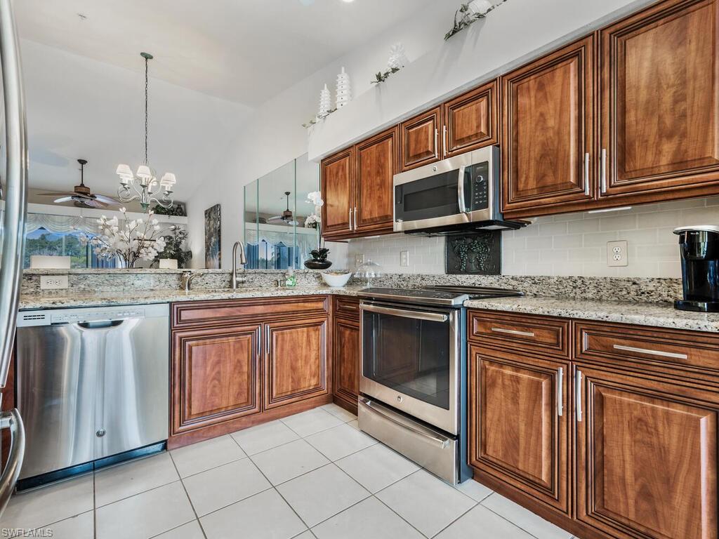 8355 Heritage Links Ct # 1623 Property Photo 4