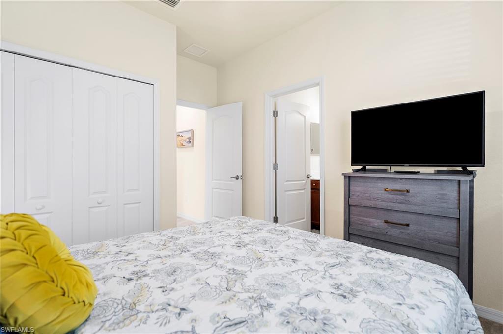 4025 E Hampton Cir Property Photo 26