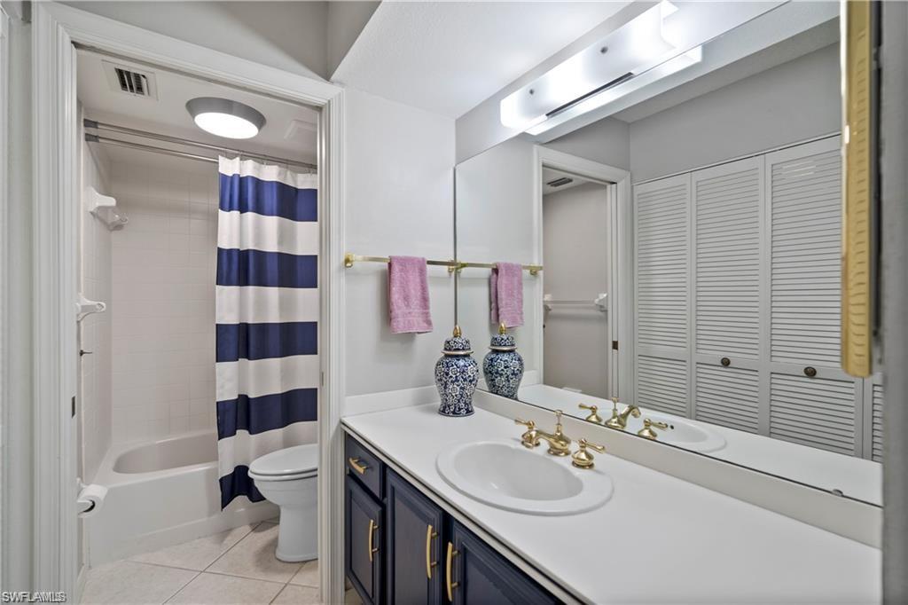 7430 Lake Breeze Dr # 402 Property Photo 14