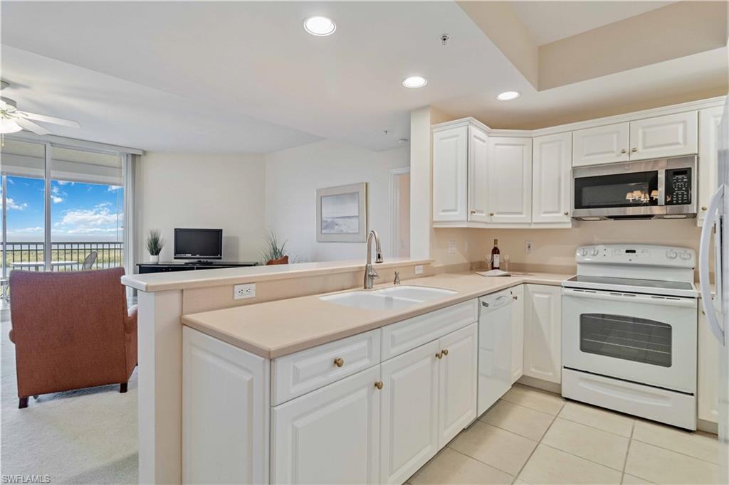 1001 Arbor Lake Dr # 1406 Property Photo 10