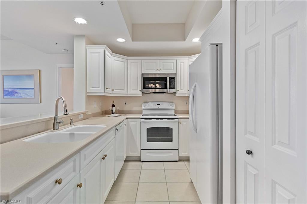1001 Arbor Lake Dr # 1406 Property Photo 11