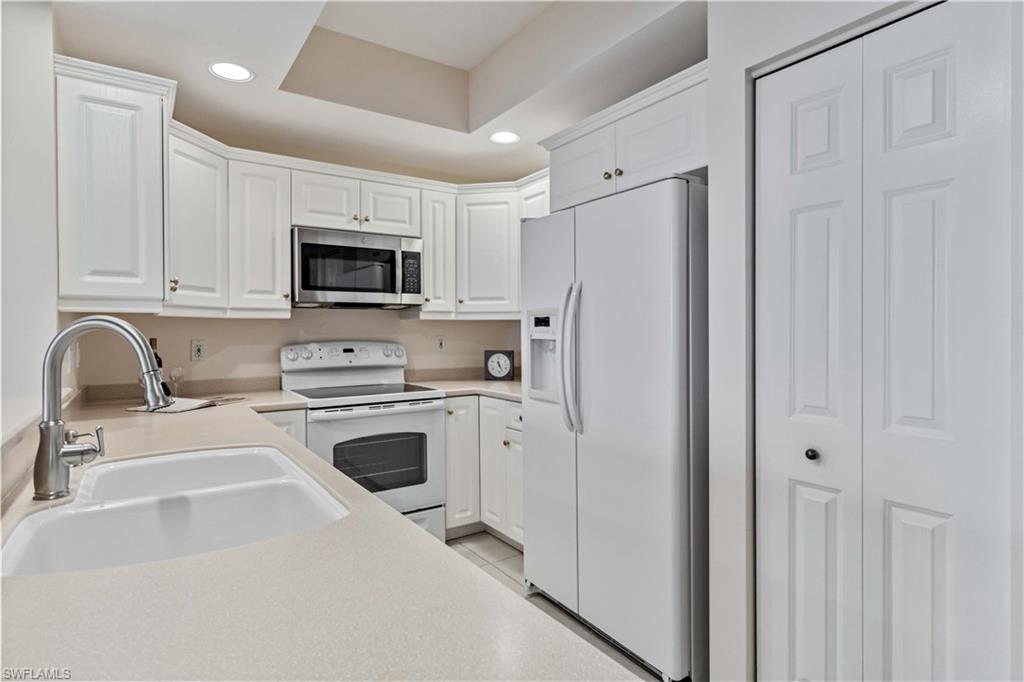 1001 Arbor Lake Dr # 1406 Property Photo 12