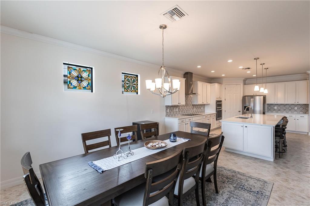 11041 Castlereagh St Property Photo 13