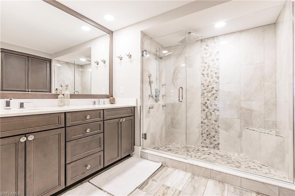 17170 Harbour Point Dr 437 Property Photo 21