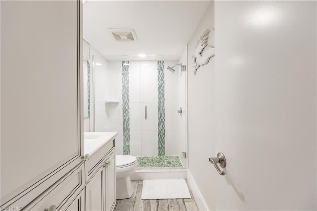 17170 Harbour Point Dr 437 Property Photo 28