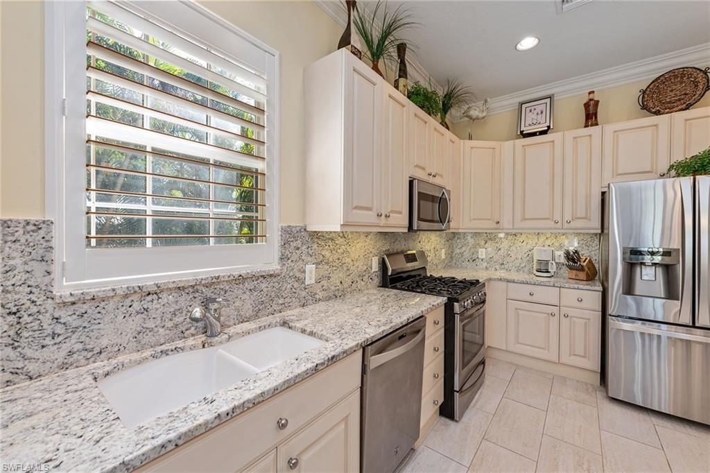 3189 Aviamar Cir # 202 Property Photo 10