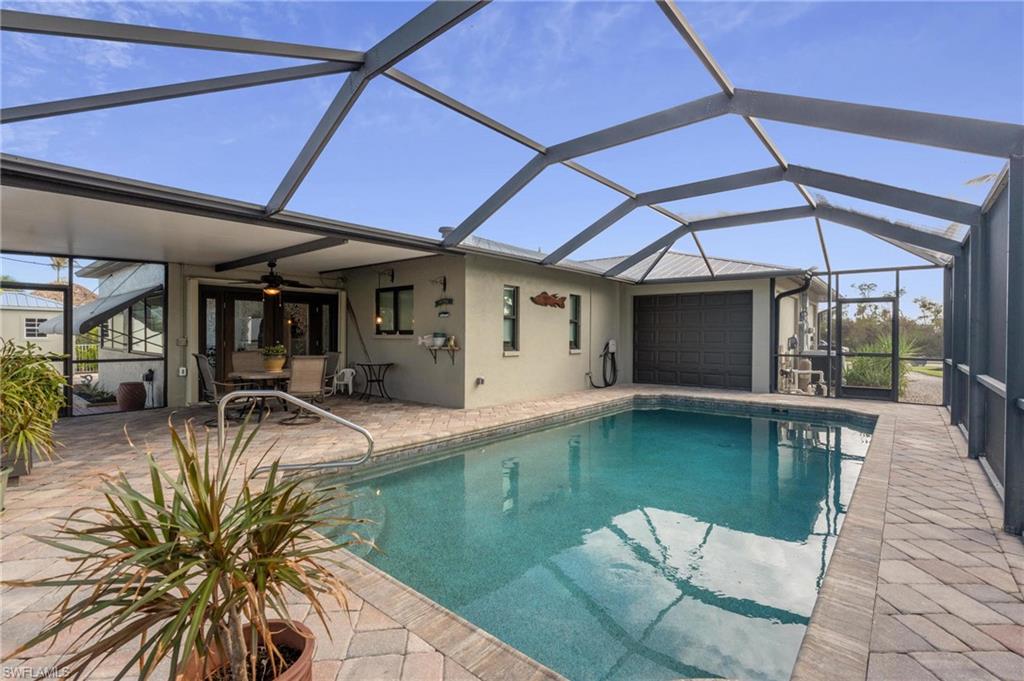 2363 Sanibel Blvd Property Photo 1