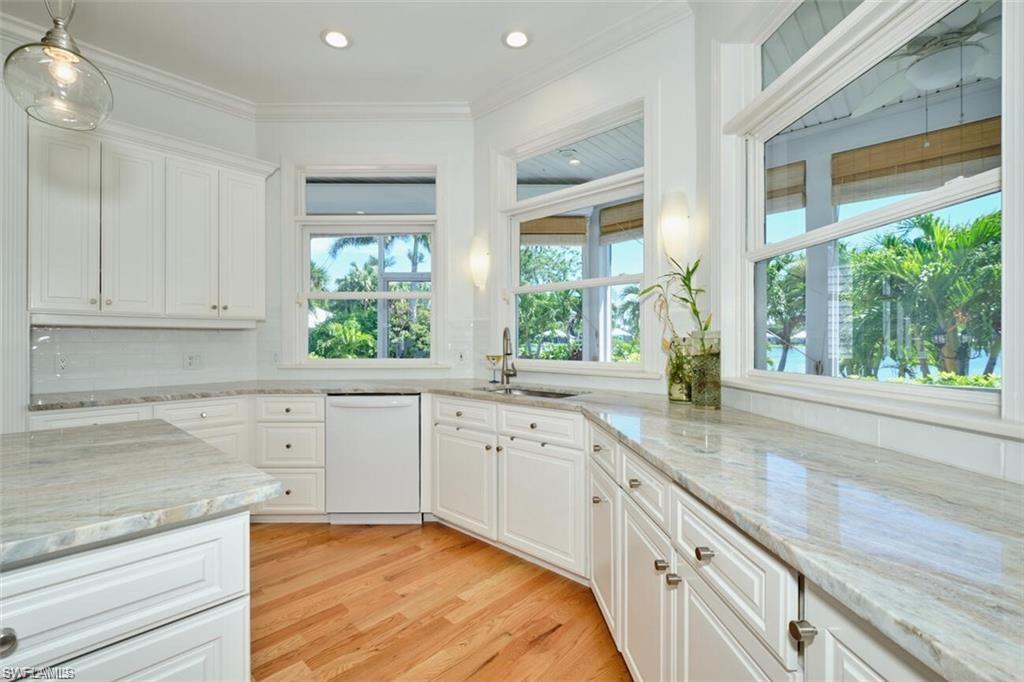 12491 Coconut Creek Ct Property Photo 17
