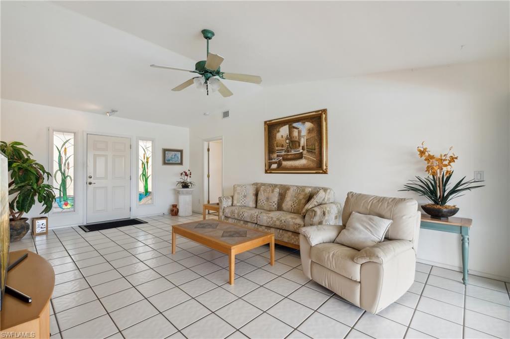 4923 Santa Monica Ct Property Photo 4