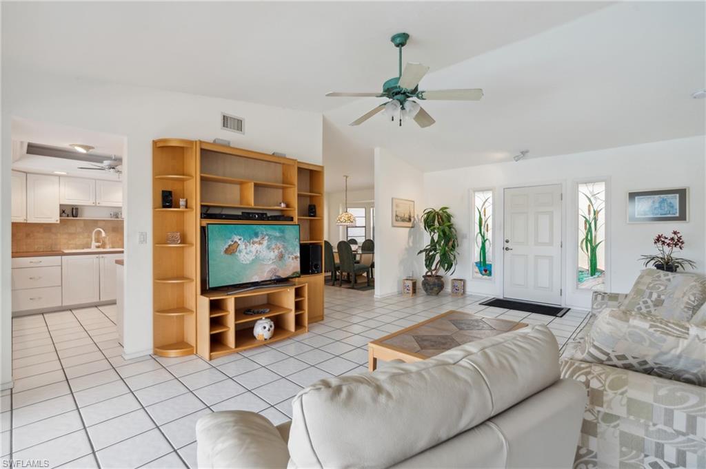 4923 Santa Monica Ct Property Photo 7