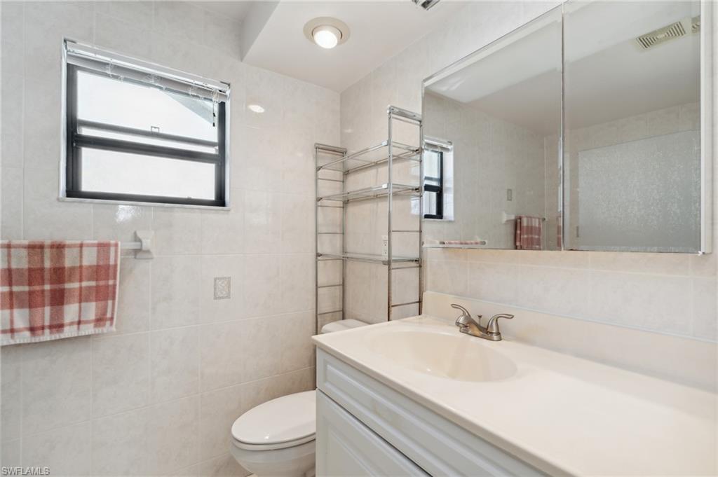 4923 Santa Monica Ct Property Photo 15