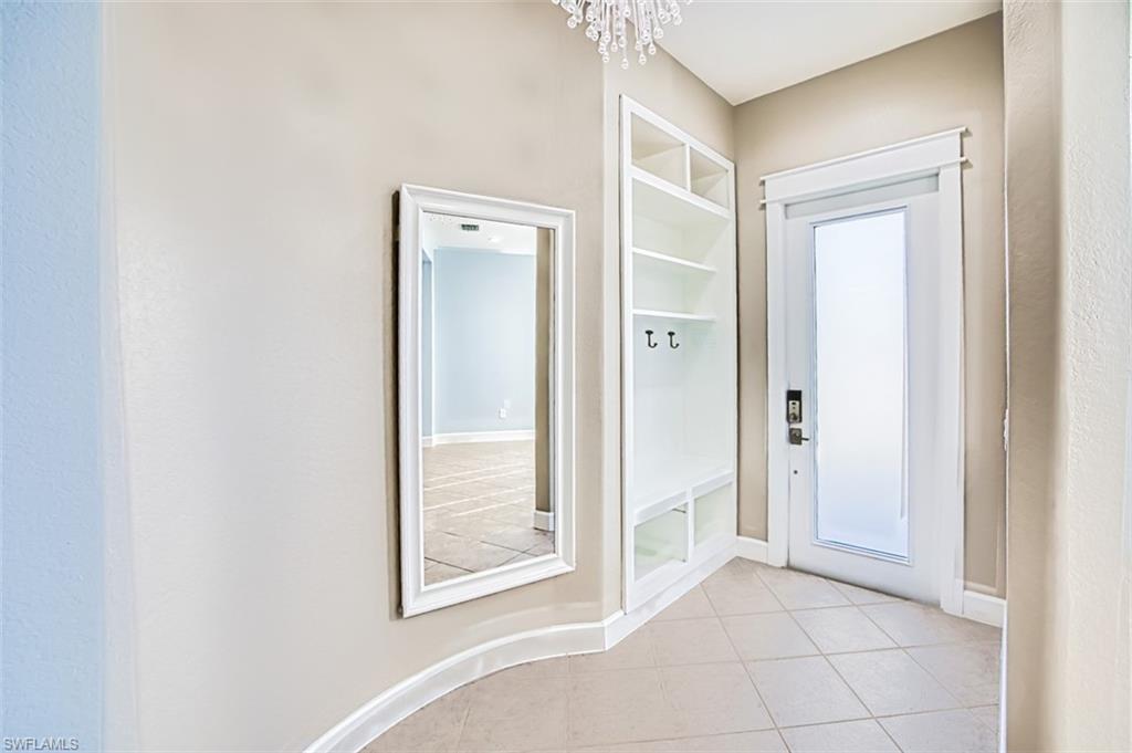 12129 Country Day Cir Property Photo 6