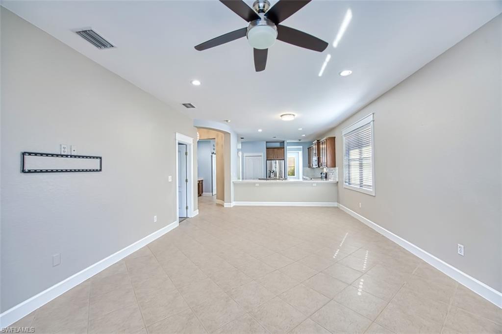 12129 Country Day Cir Property Photo 11