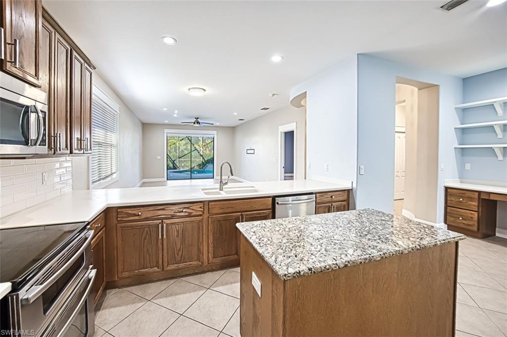 12129 Country Day Cir Property Photo 16