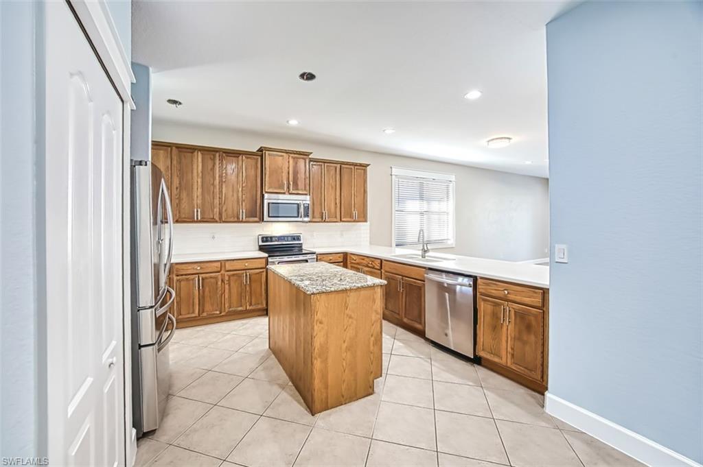 12129 Country Day Cir Property Photo 17