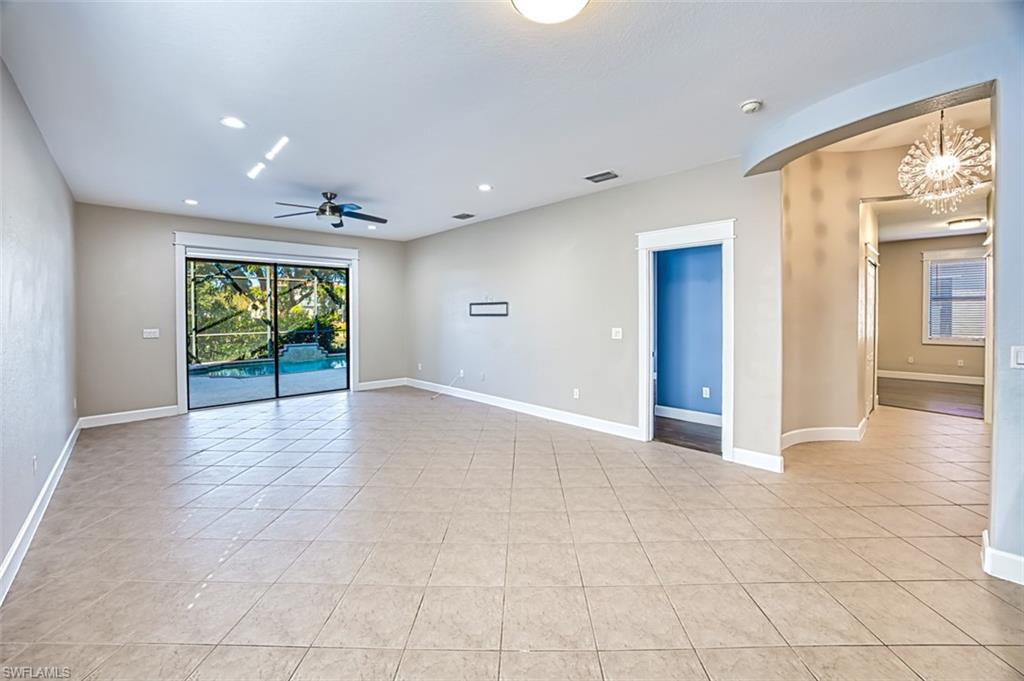 12129 Country Day Cir Property Photo 26