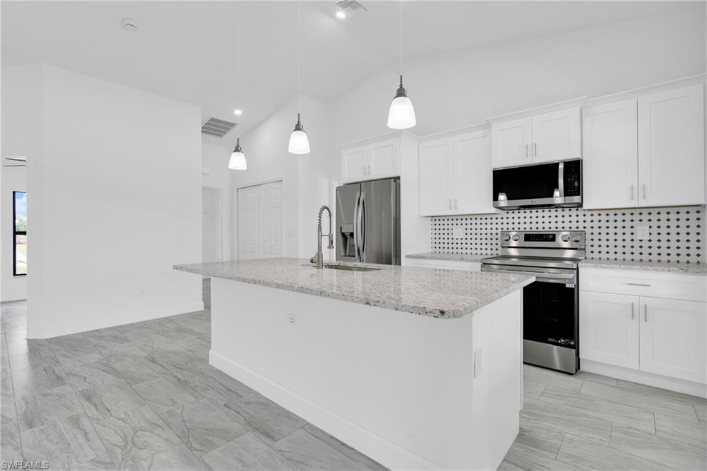 7979 16th Pl Property Photo 11
