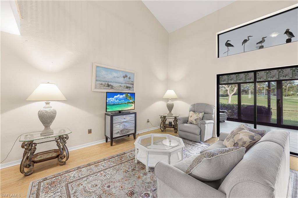 205 Deerwood Cir # 103 Property Photo 7