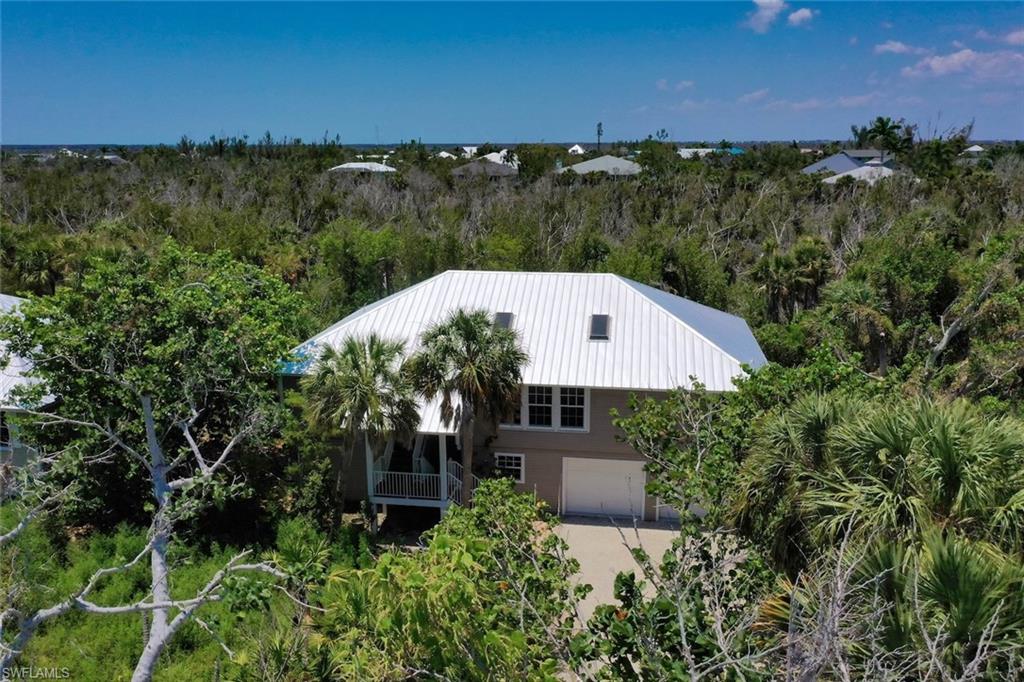 1846 Farm Trl Property Photo 3