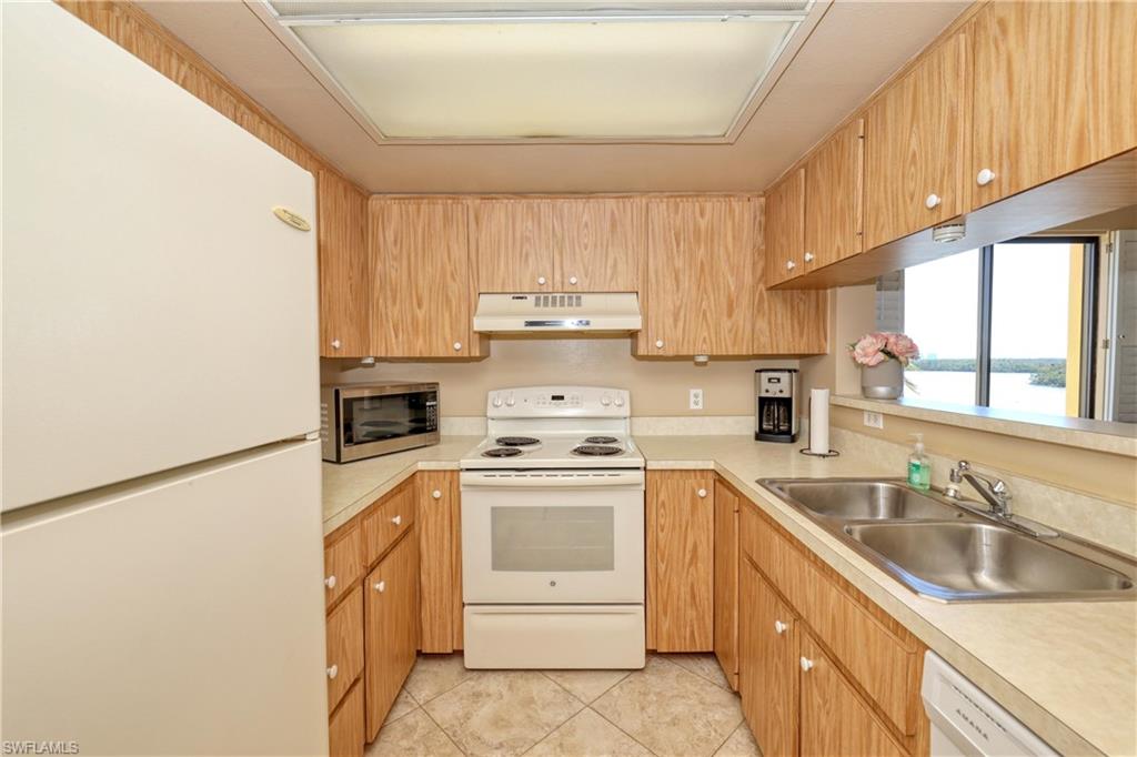 400 Lenell Rd # 308 Property Photo 9
