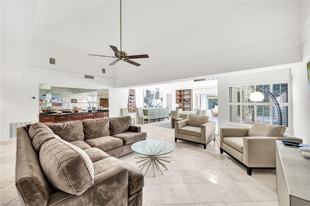 6790 Pelican Bay Blvd # 91 Property Photo 4
