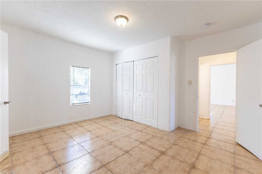 2428 Stella St Property Photo 12