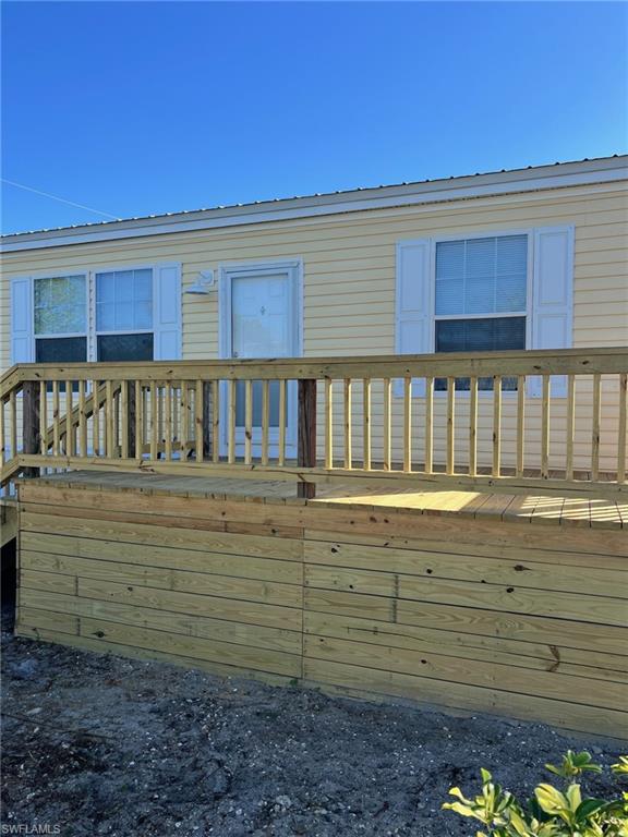 722 Higgins Rd Property Photo 2