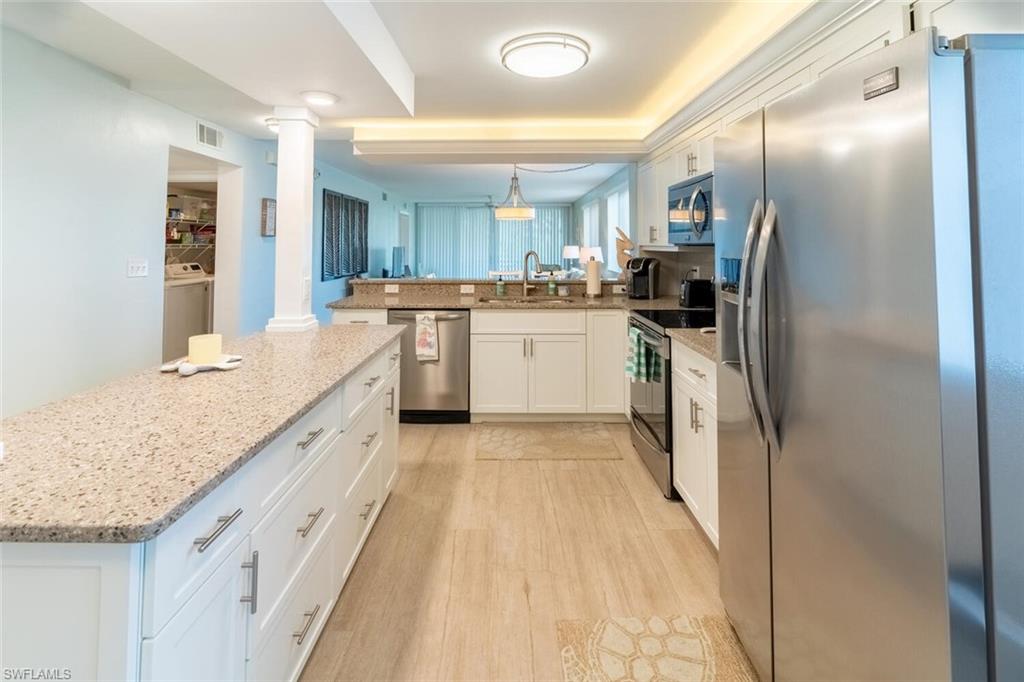 270 Naples Cove Dr # 3506 Property Photo 4