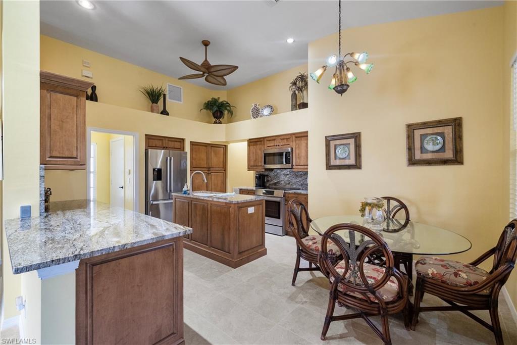 22360 Fountain Lakes Blvd Property Photo 3