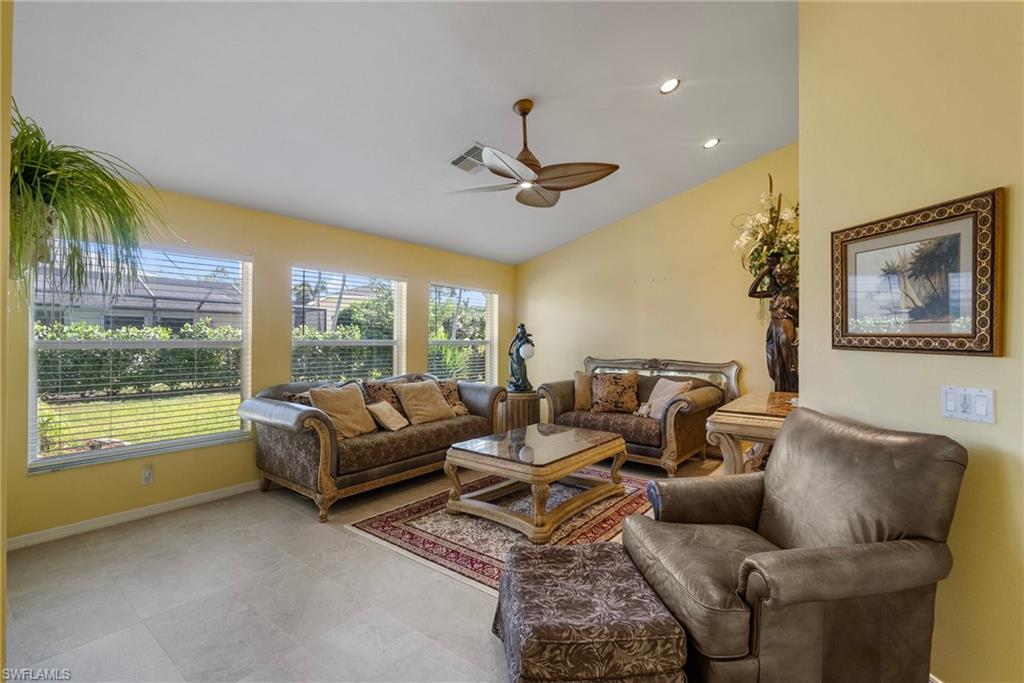 22360 Fountain Lakes Blvd Property Photo 5