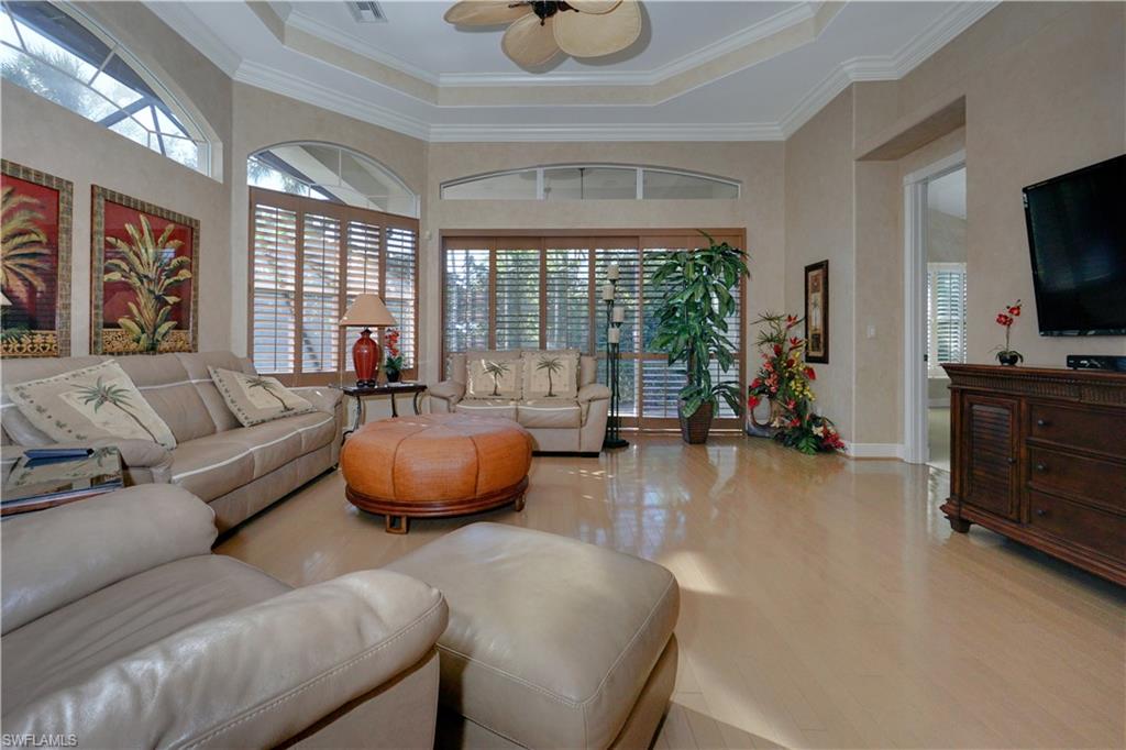 5065 Kensington High St Property Photo 3