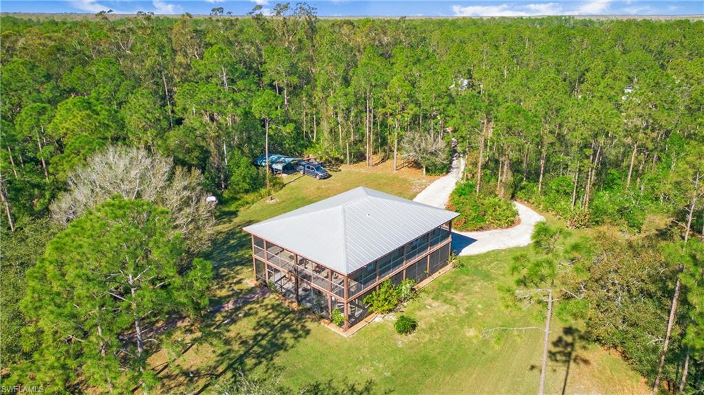 982 Honeybee Dr Property Photo 3