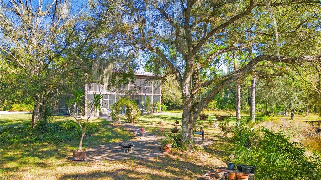 982 Honeybee Dr Property Photo 33