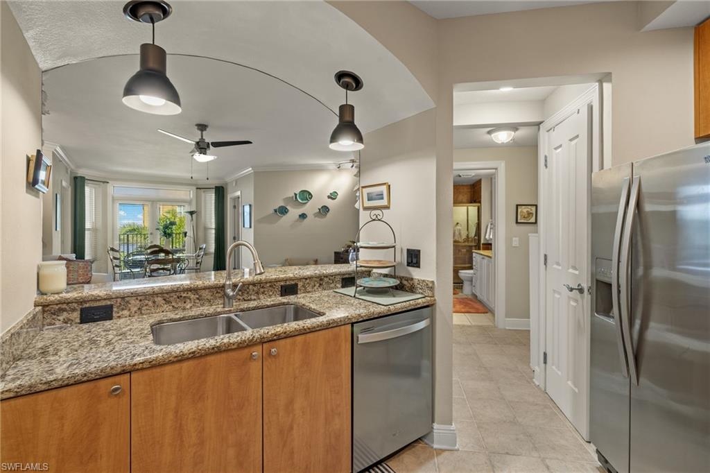 2825 Palm Beach Blvd # 508 Property Photo 3
