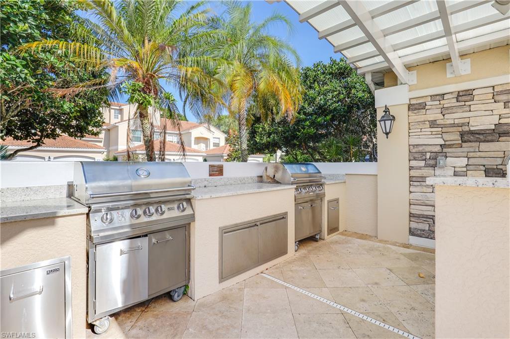 8415 Excalibur Cir # B10 Property Photo 25