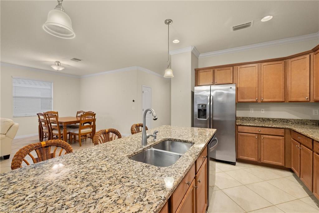 2517 Laurentina Ln Property Photo 10