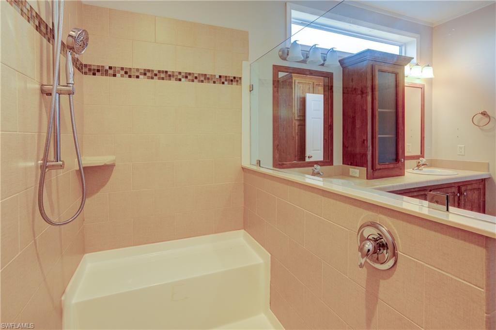 5671 Captain John Smith Loop Property Photo 23
