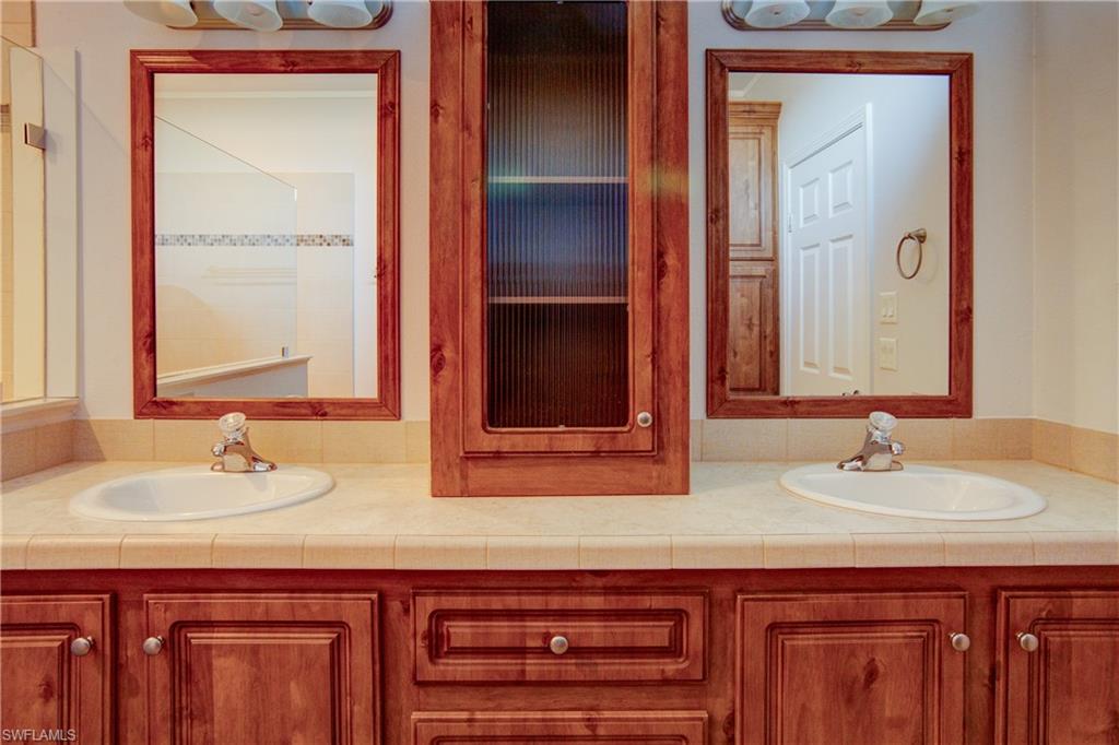 5671 Captain John Smith Loop Property Photo 24